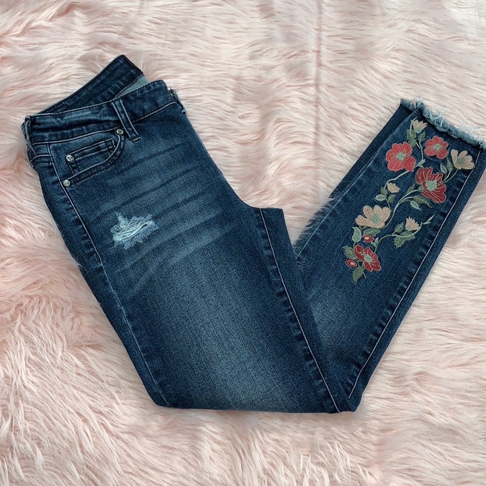 Celebrity Pink high rise skinny jean
